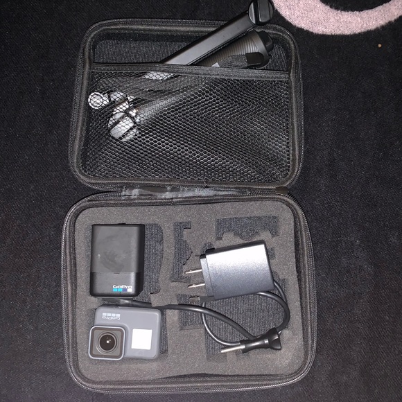 Go Pro 5 - Picture 2 of 2